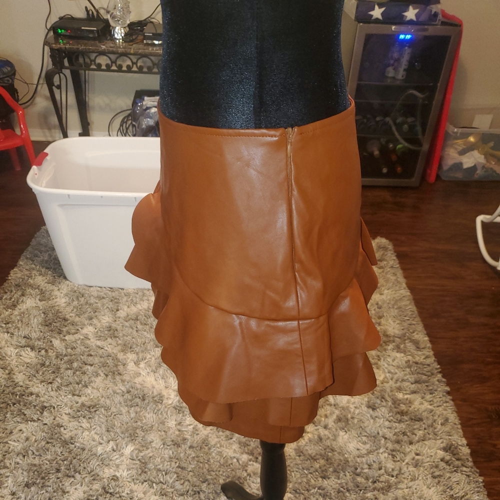 Leather skort - Picture 3 of 3
